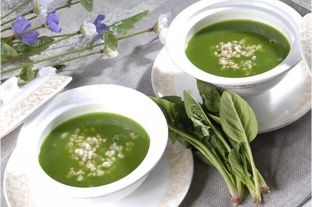 鸡汁小麦菠菜羹，毛家饭店新菜推荐