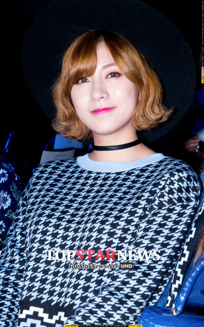 151019 Apink - Seoul Fashion Week(首爾時裝週) Namjoo、Hayoung(南珠、夏榮) 4P