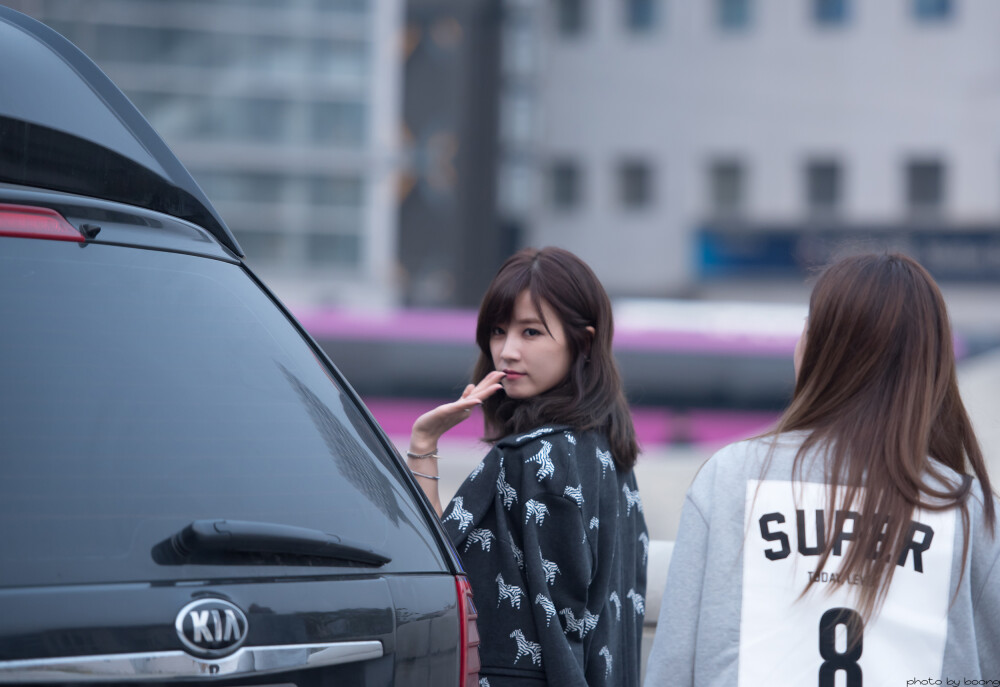 151018 Apink - Seoul Fashion Week(首爾時裝週) Chorong、Bomi、Naeun(初瓏、普美、娜恩) 14P