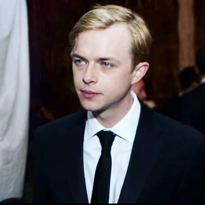 戴恩·德哈恩
DaneDeHaan 戴涵涵