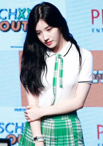 朴施妍 PRISTIN