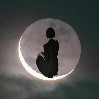 西风骤起扫娥眉
月华流影夜倾城
琼花落尽残雪消
惟待艳阳春如锦