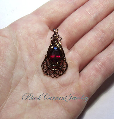 这个也可以和那对耳环配起来!