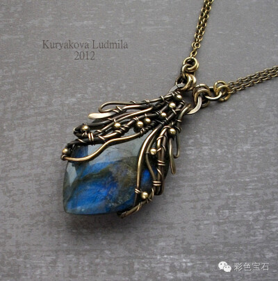 如果带上这个……我感觉我可以来一打飘浮咒。