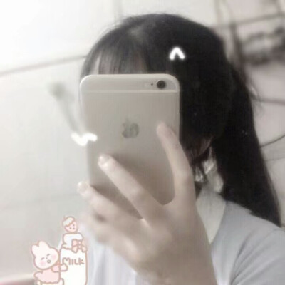 你是我最爱的女孩，给甜甜的草莓也不换