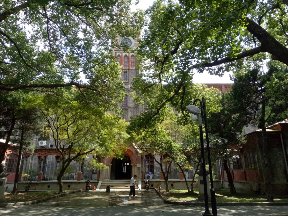 苏州大学