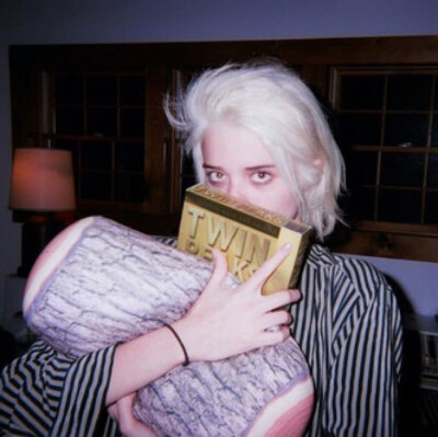 世界很苦 但你要甜
【玛丽珍与约翰苏·女头】