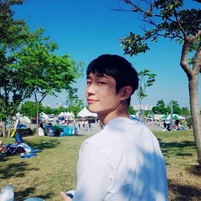 有初恋男友称
的
丁海寅
小哥哥