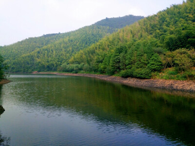 南山竹海，翠竹绿湖