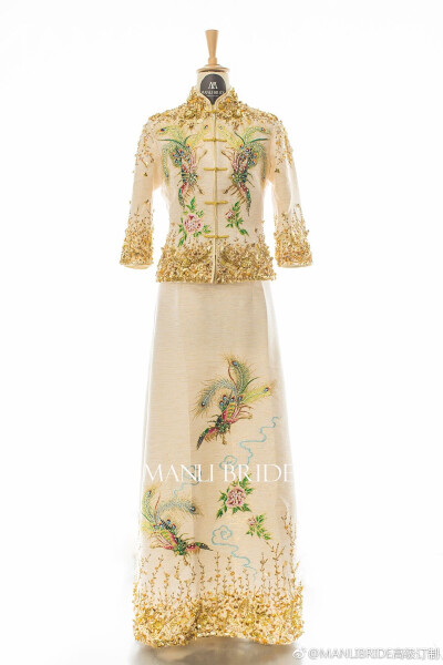 喜欢你 大概就是在心里放弃了一千次 只要你回头一次 我就会燃起重新爱你 ​​​​