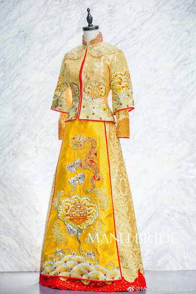 喜欢你 大概就是在心里放弃了一千次 只要你回头一次 我就会燃起重新爱你 ​​​​