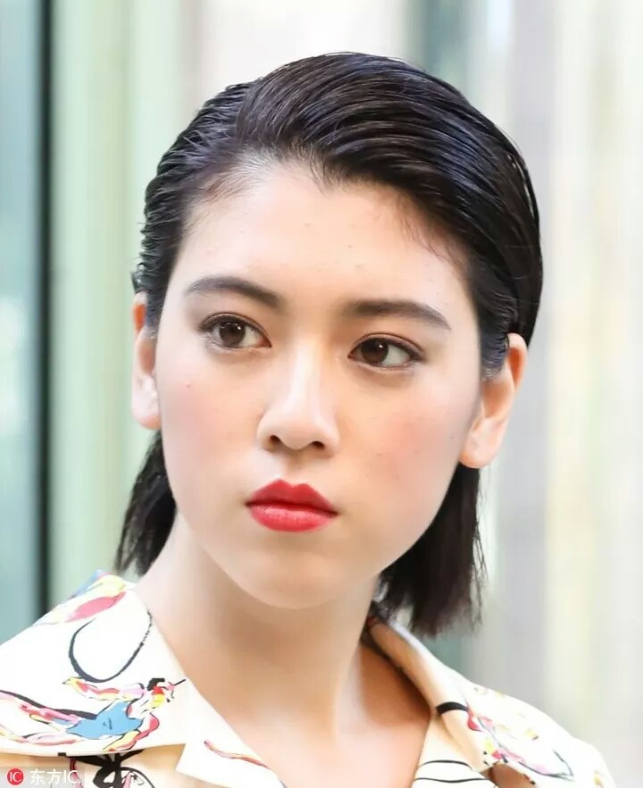 三吉彩花～妆容