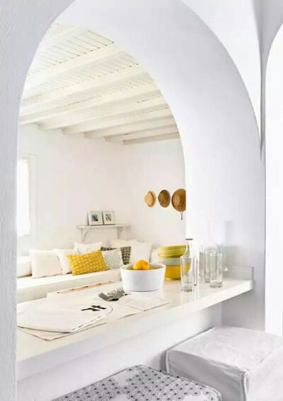 拱形的门是地中海风格常见的元素