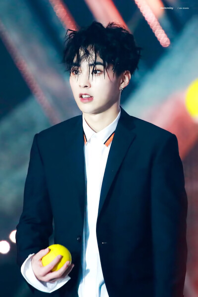 童颜XIUMIN