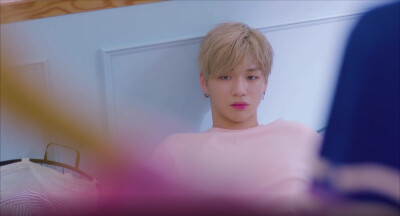 Kang Daniel 