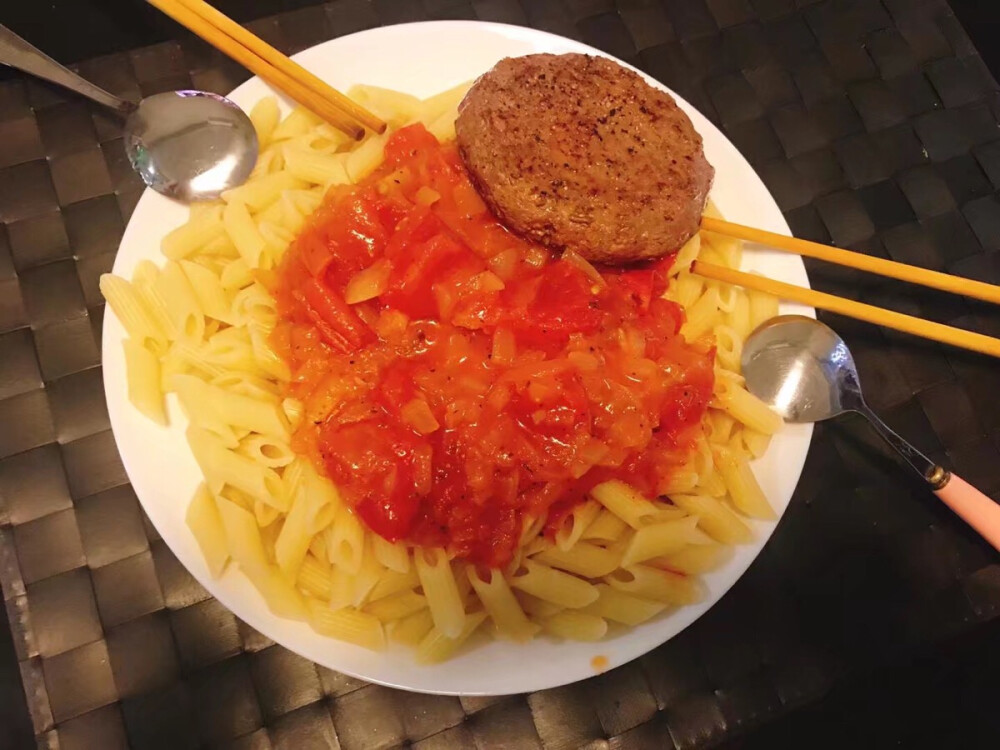 牛肉饼➕意面❤️