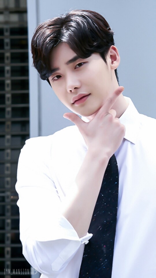 #当你沉睡时# 李钟硕 壁纸 （cr:logo）