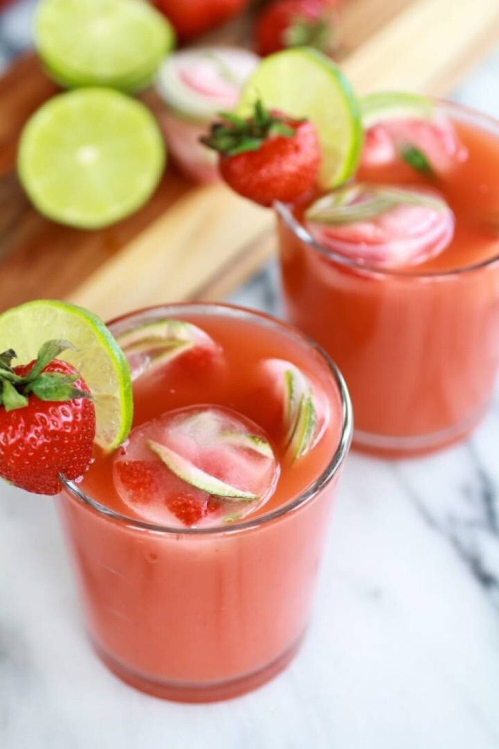 ♓双鱼座【Sparkling Strawberry Basil Limeade with Tequila 莓柠罗勒龙舌兰汽酒】