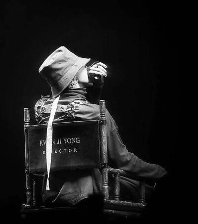 171006 peaceminusonedotcom INS更新：P1配字【Act III:M.O.T.T.E is soon in Taipei#ActIIIMOTTEWORLDTOUR2017# 】
P2-4配字【For the @ levis 's 50 years of an Icon exhibition in LA #TruckerJacket# customize…