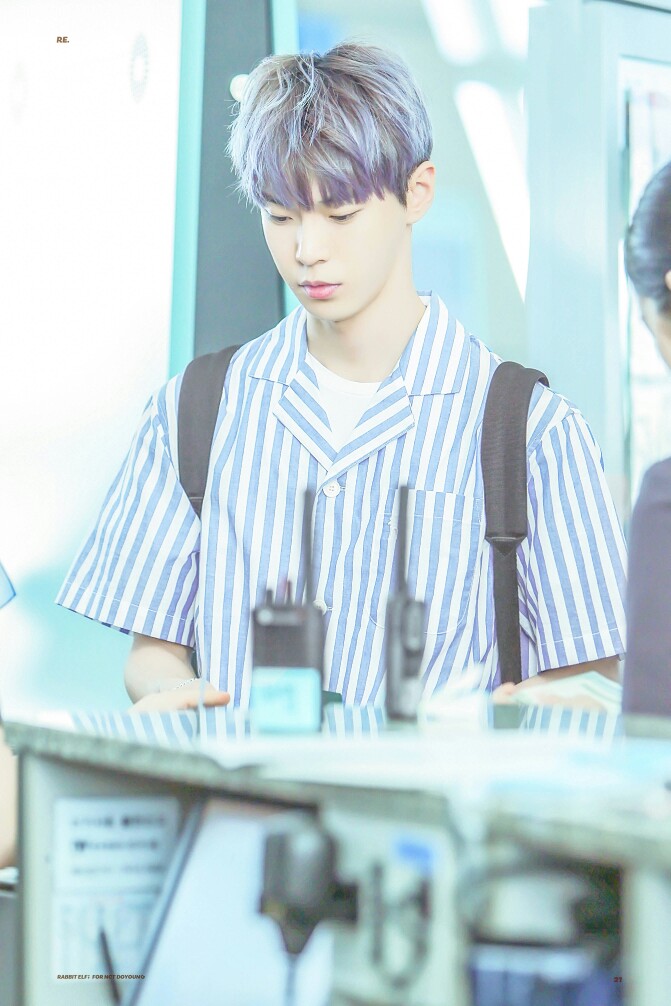 金道英,1996年2月1日出生于韩国首尔,韩国男歌手,男子演唱组合nct 127