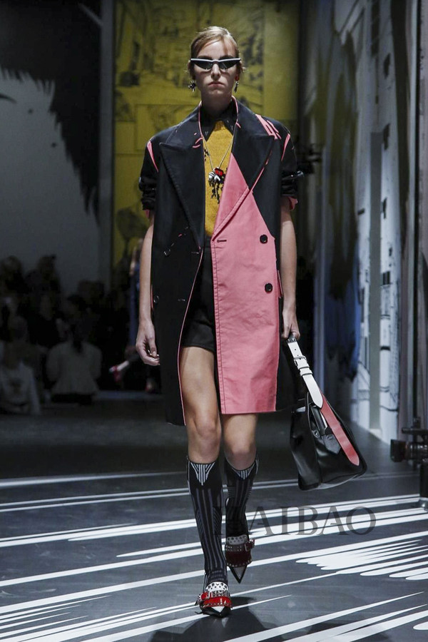 2018春夏米兰时装周：普拉达 (Prada) 女装… - 高清图片，堆糖，美图壁纸兴趣社区