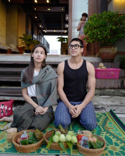 Yaya Urassaya Sperbund-Barry Nadech Kugimiya/naya