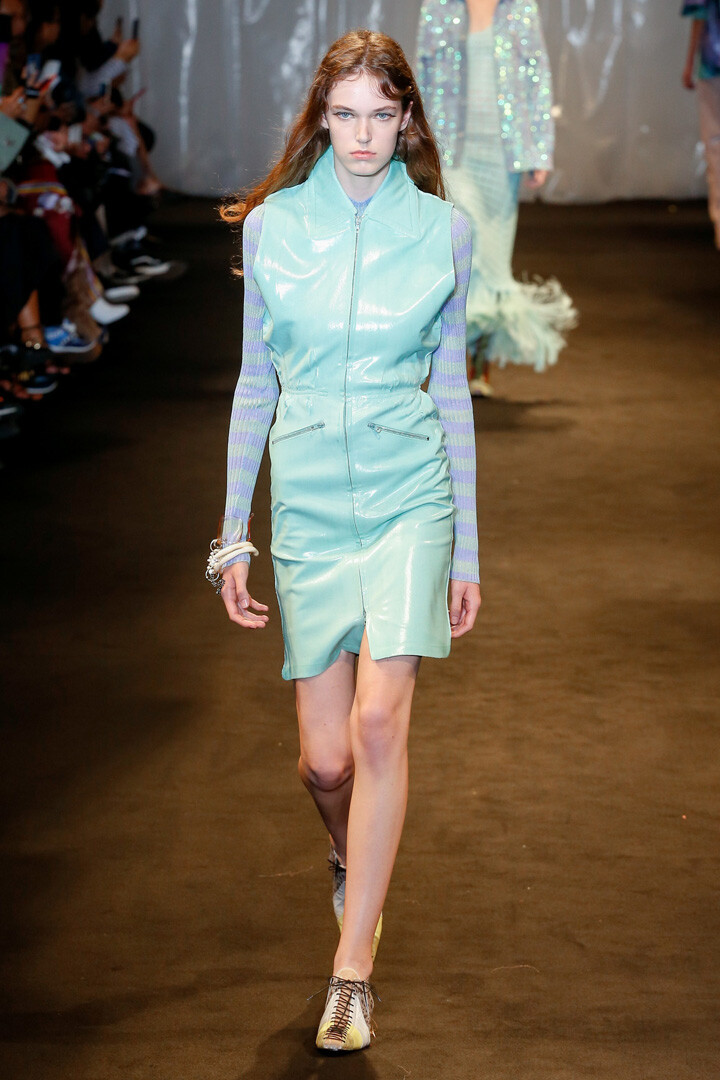 瑞典时尚品牌 acne studios 2018 春夏高级成衣 本季系列设计师将富有