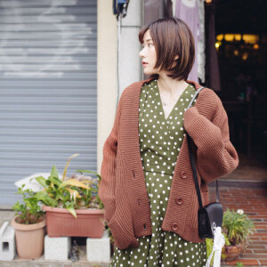 瞌睡兔 咖啡色 披肩大毛衣女秋冬2017新款宽松休闲外搭纯色上衣