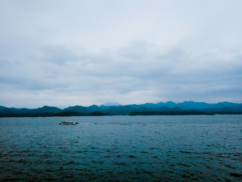 风不平浪不静