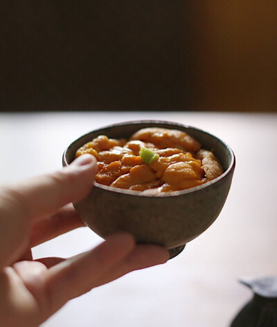 周末七零八落的饭。
因要照顾每个人的口味，好像一家人都各自在一人食。 ​​​