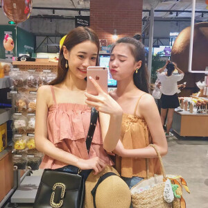 元气美少女 颜晗
本人照片  禁拿图