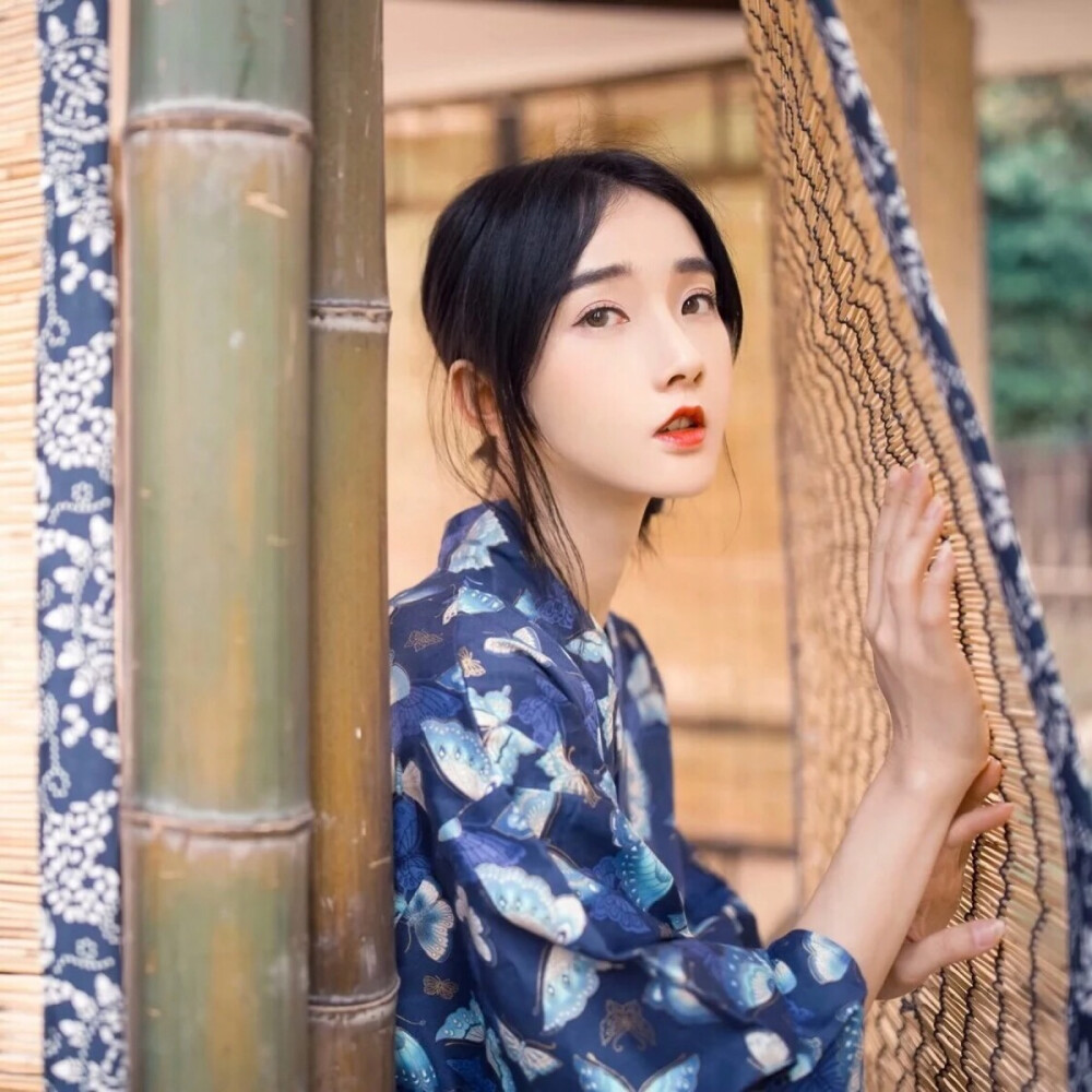 古风头像·真人/一曲一场叹，一生为一人。 