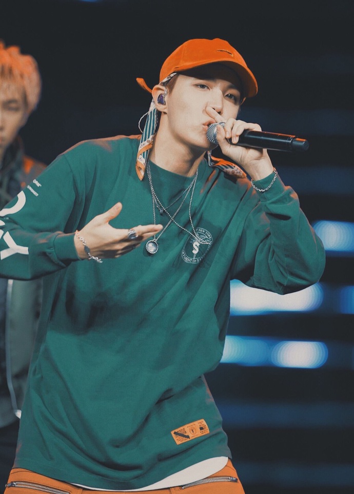 郑号锡 Mic drop 魂呢？丢了 ....../BTSorbit ​ ​​​​