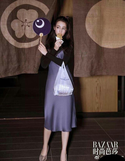 迪丽热巴，时尚杂志手机壁纸封面明星摄影