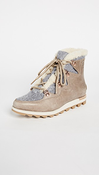 Sorel Sneakchic Alpine Holiday 靴子