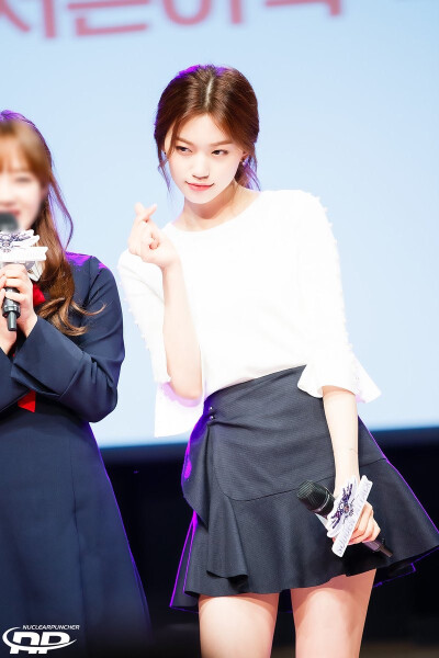 金度延 I.O.I Weki Meki