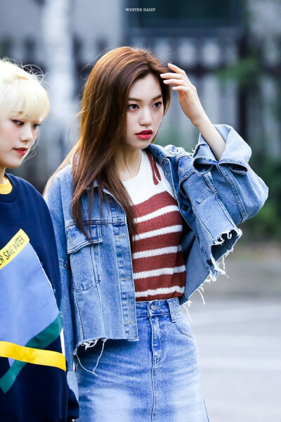 金度延 I.O.I Weki Meki