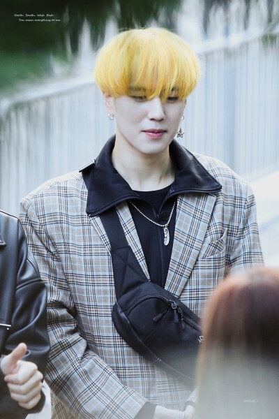 Yugyeom cr: logo 