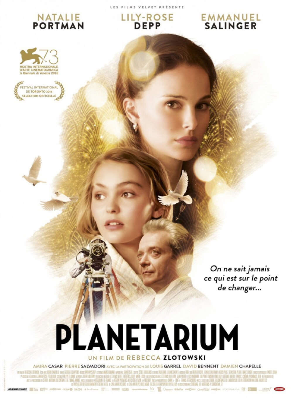 可忽略：PLANETARIUM（2016）。在飞机的节目单上看到的，冲着两位女主的颜值看了一下，结果就真的只看了颜，其他压根儿看不懂。电影都结束了，还是一脸懵B！电影情节实在太隐晦了，对背景不了解就真的不知道这电影在干啥…