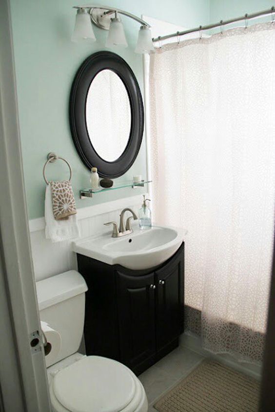 一组超有型的小面积卫生间装修！小空间的卫生间就选择体积比较小的卫浴，看起来才会觉得比较舒服。