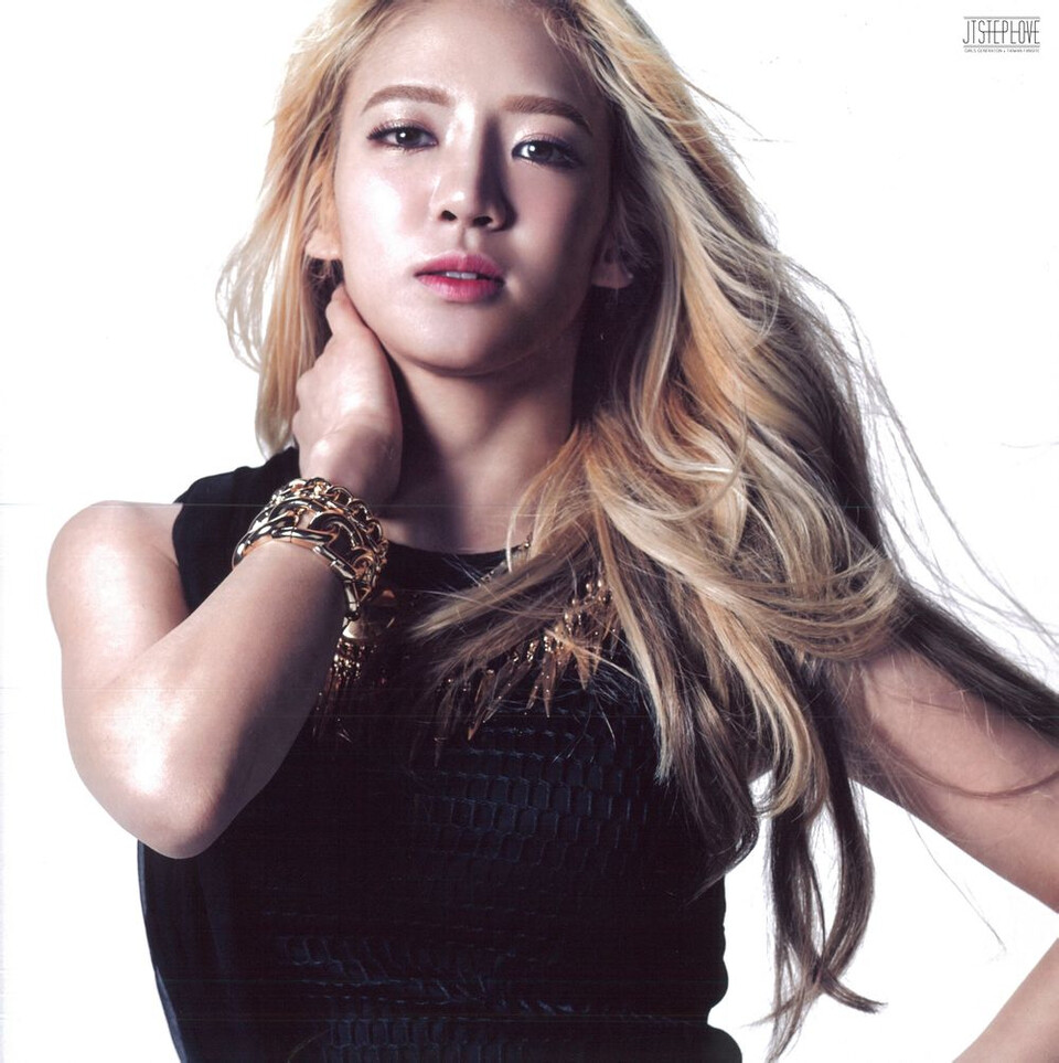 少女时代thebest扫图孝渊