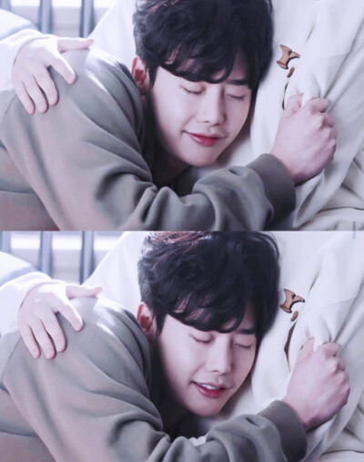 当你沉睡时 李钟硕丁宰璨高清修图 图源来自水印