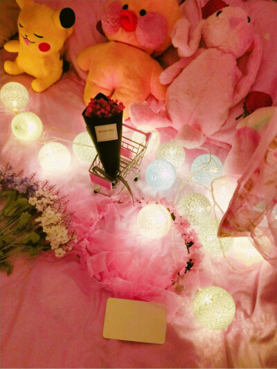 自己实拍举牌素材Q2805924091