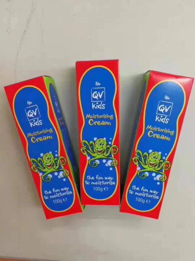 澳洲Ego QV kids cream儿童面霜就是宝宝雪花膏哈，100g 抗敏感，更轻薄，很保湿，大人也可以用哦[呲牙]保护干燥、敏感、发痒及湿疹的肌肤，膏体内细微维生素A和维生素E的颗粒在涂抹的时候会神奇的被皮肤立即吸收哦[…