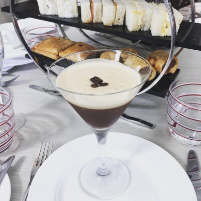 来一杯espresso martini意式特浓马天尼。 ​​​