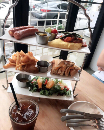 周末早晨来一个三层brunch。 ​​​