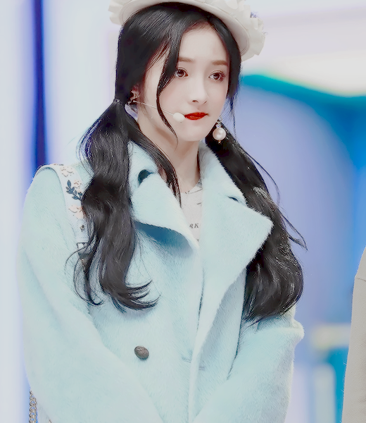 周洁琼，我说了勿抱，您就别抱了，脸您还是自己留着吧，我这儿不收二皮脸。