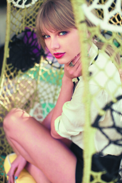 TaylorSwift