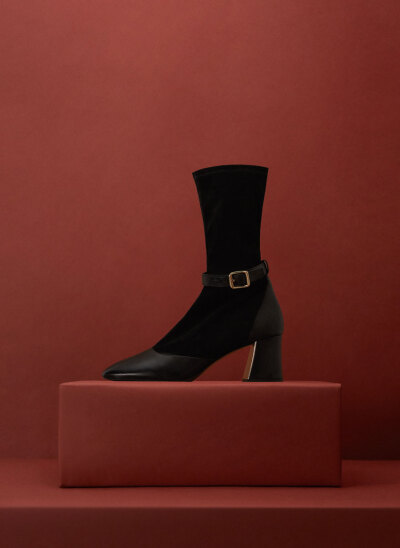 HIGH HEEL SOCK-STYLE ANKLE BOOTS
£150.00