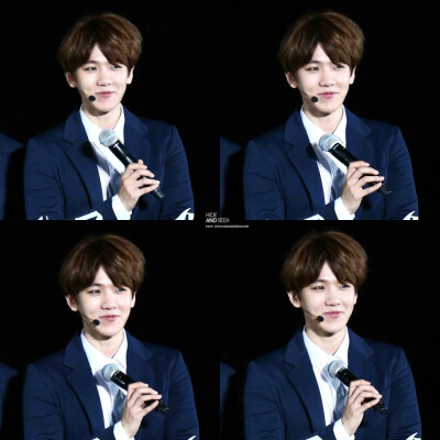 #边伯贤的那年今日# #边伯贤# 【补 2014.10.18 北京SMTOWN ️logos】@baekhyunee7 贤哥哥为什么这么甜又这么酷太迷人了【后续BK:O网页链接 / solo长期jz:O网页链接】 ​​​​